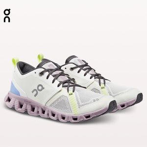 SOLD - On Cloud X 3 Shift (8)